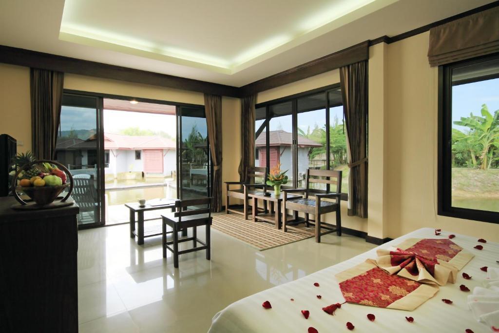 The Villa Laemhin Lagoon Resort Phuket ภายนอก รูปภาพ