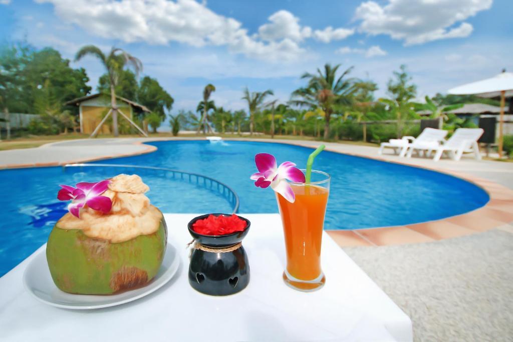 The Villa Laemhin Lagoon Resort Phuket ภายนอก รูปภาพ