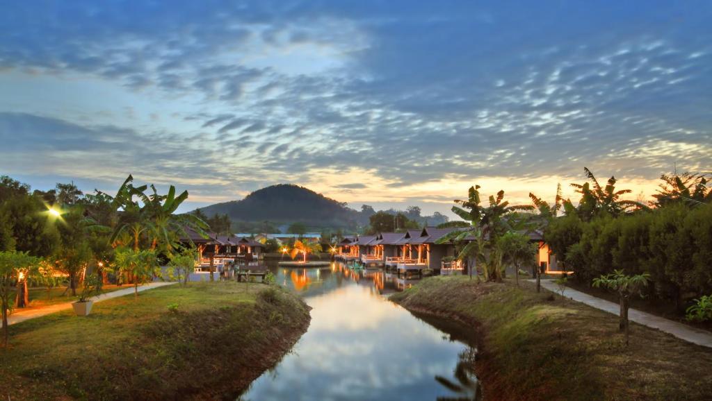 The Villa Laemhin Lagoon Resort Phuket ภายนอก รูปภาพ